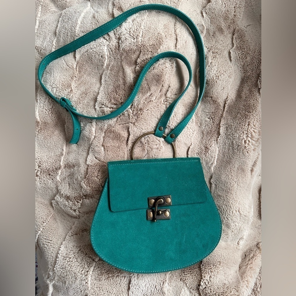 Sundance Suede Purse In Beautiful Emerald Green Made In Italy Strap 22&acirc;